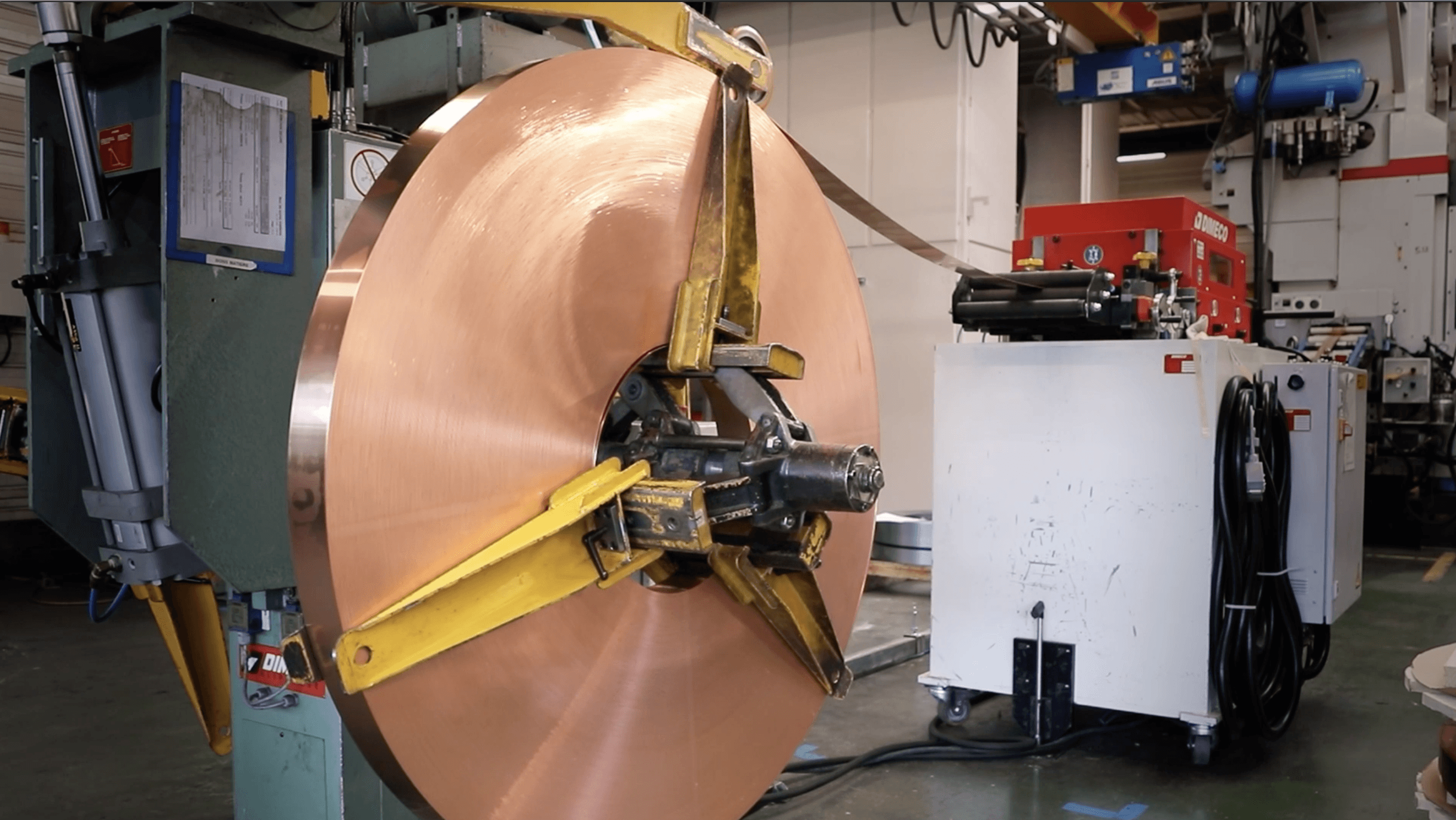 Surmoulage busbar Syensqo usine